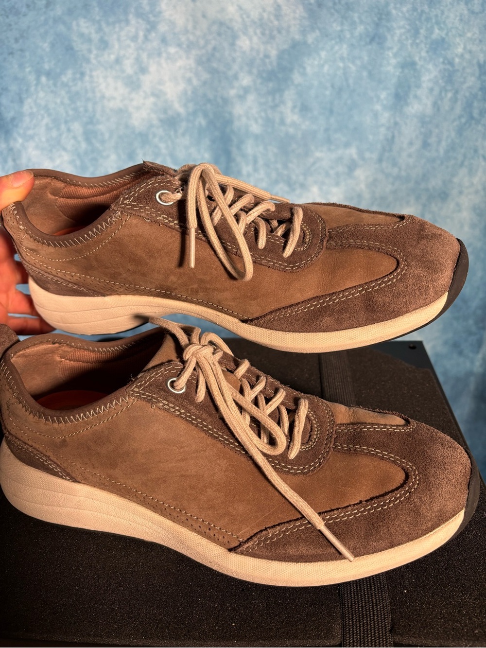 Clarks WAYWALK Tan Suede Sneakers Men’s 8 / EU 41